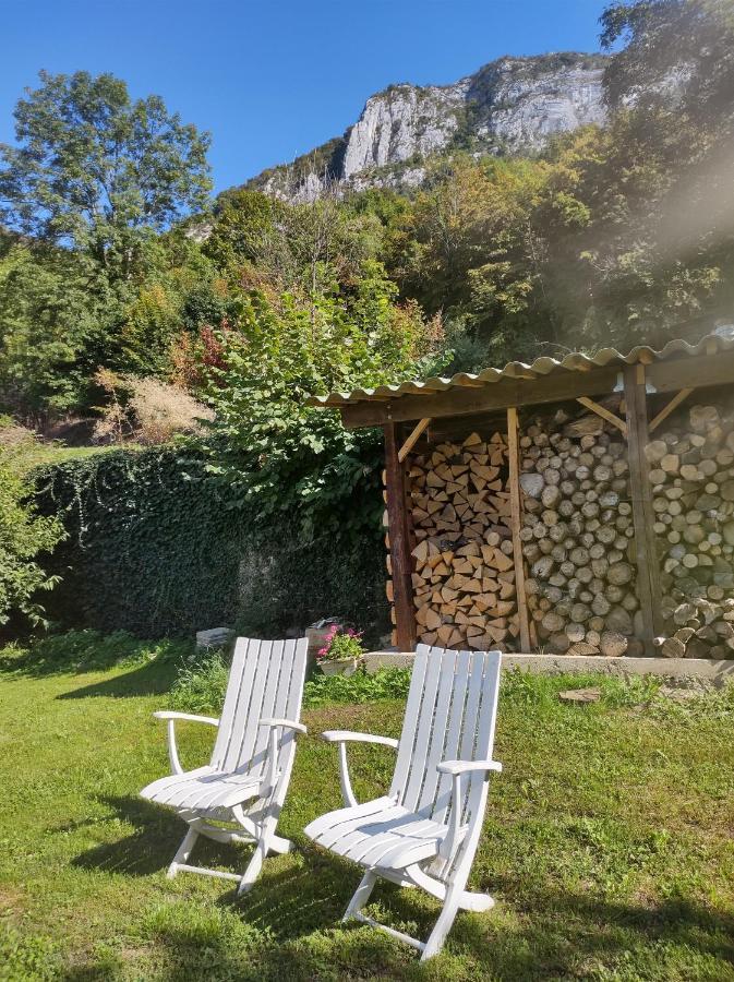 Les Deux Sources Hotel Saint-Laurent-en-Royans Екстериор снимка