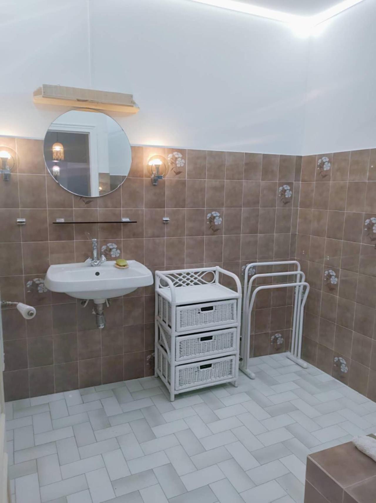 Les Deux Sources Hotel Saint-Laurent-en-Royans Екстериор снимка
